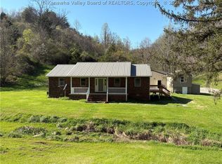 6077 Aarons Fork Rd, Elkview, WV 25071