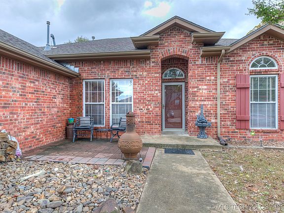 2nd image of 13810 S Nyssa Ct