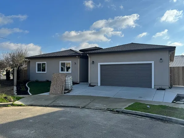 1286 Maxim Dr, Ceres, CA 95307