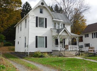 46 Park St, Walton, NY 13856