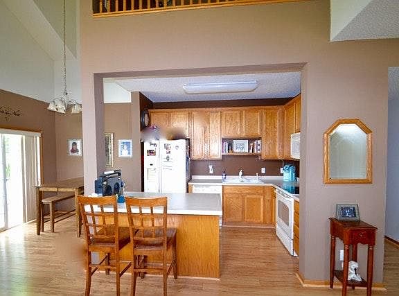 5th image of 6764 Pine Crest Trl S