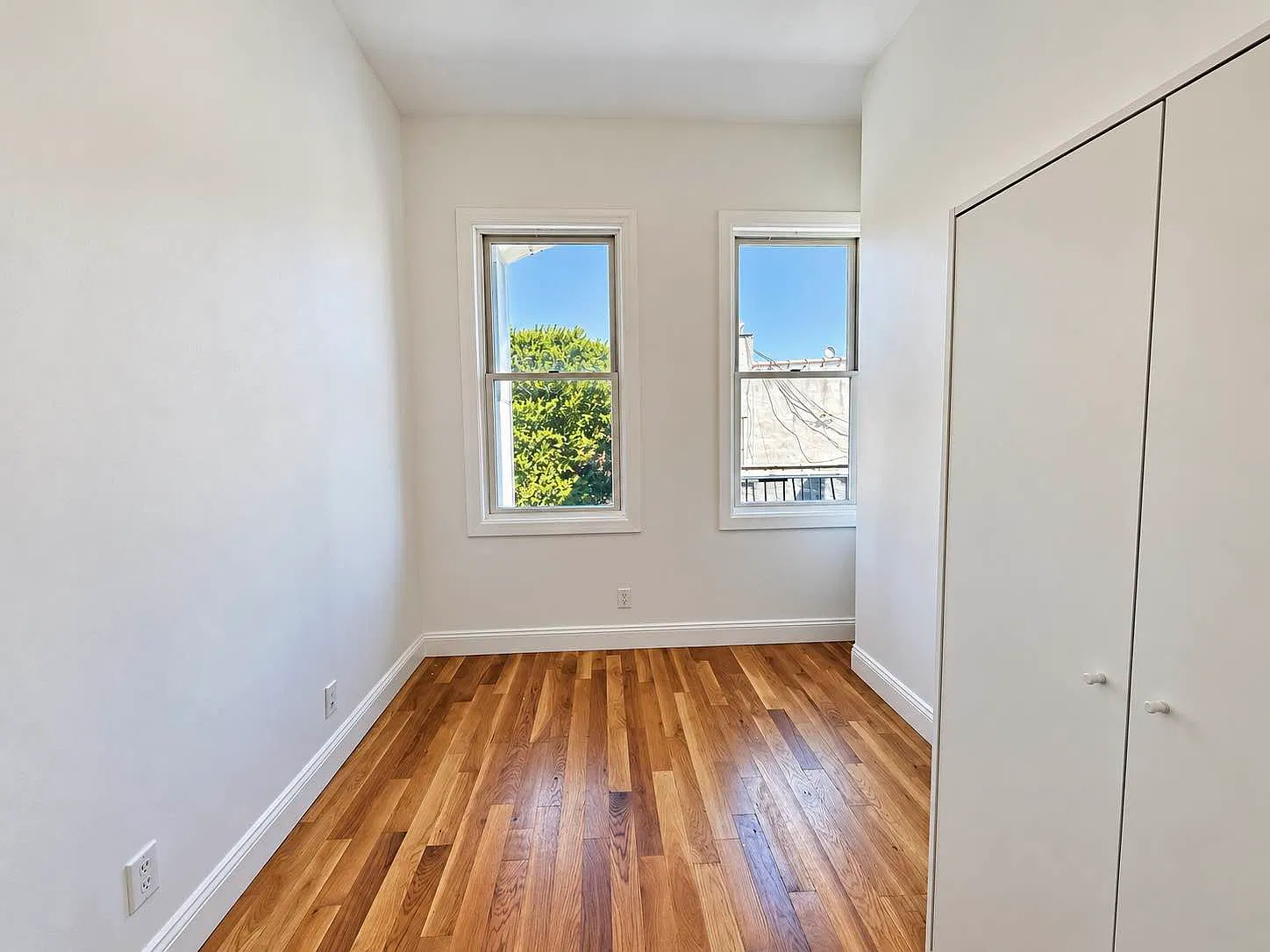 295 Wyckoff Ave — Photo 3