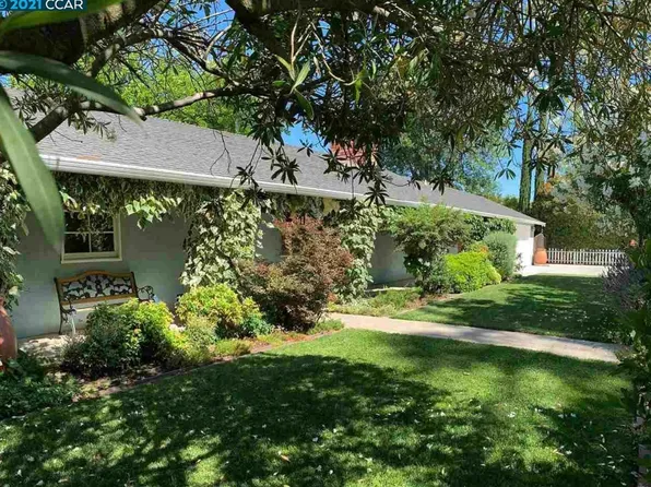 1615 McCarl Ln, Concord, CA 94519