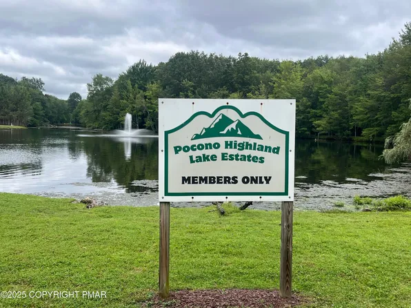 31 & 3 Lenape Dr, East Stroudsburg, PA 18302