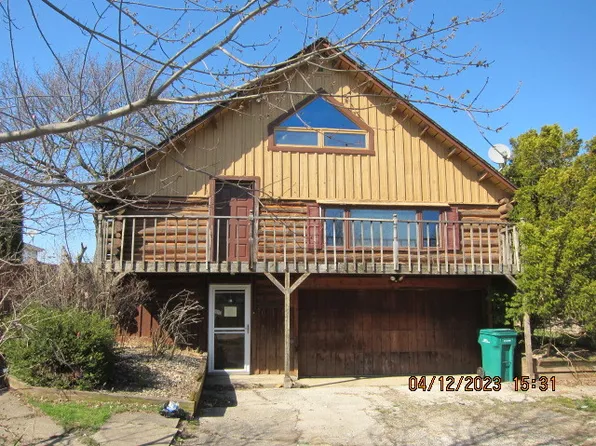 614 W Pheasant Ct, Round Lake Beach, IL 60073
