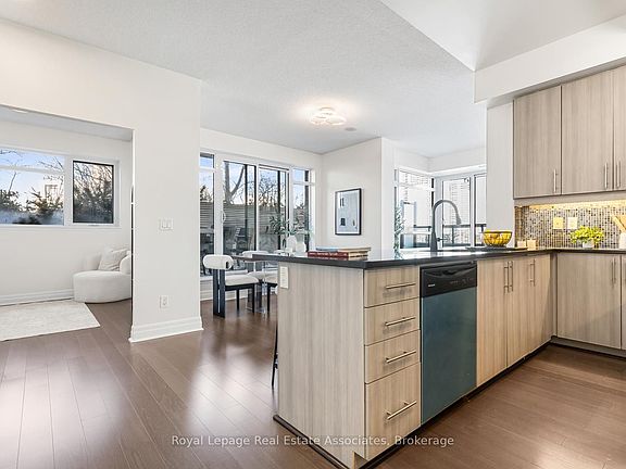 3rd image of 8130 Birchmount Rd #701