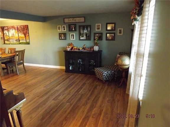 5th image of 4237 Stratford Dr