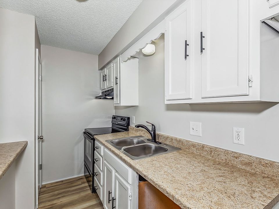 North Ridge Apartments 525 W 37th St N Wichita KS Zillow