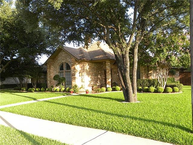 1st image of 1646 Oak Creek Dr