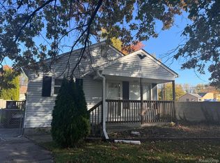 14801 Burr St, Taylor, MI 48180