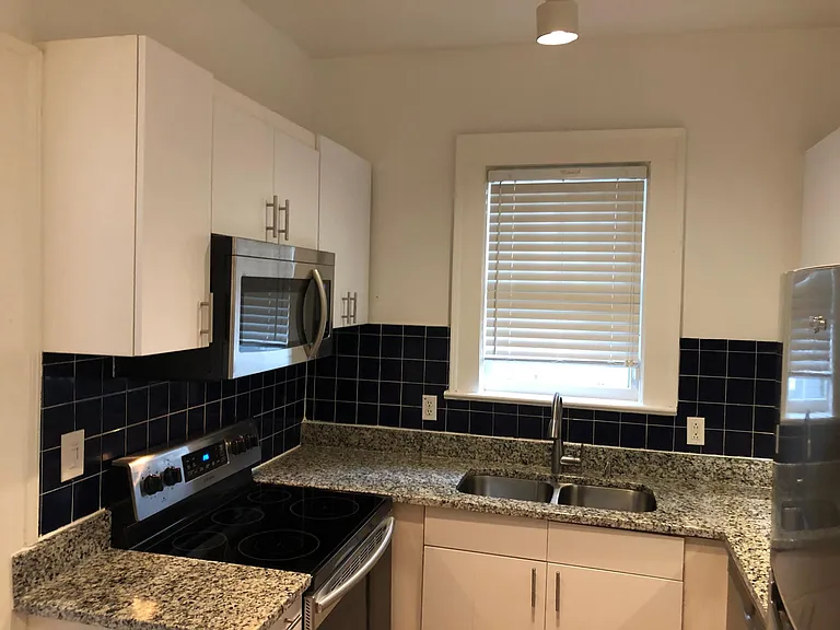 1400 Cornell Rd NE — Photo 10