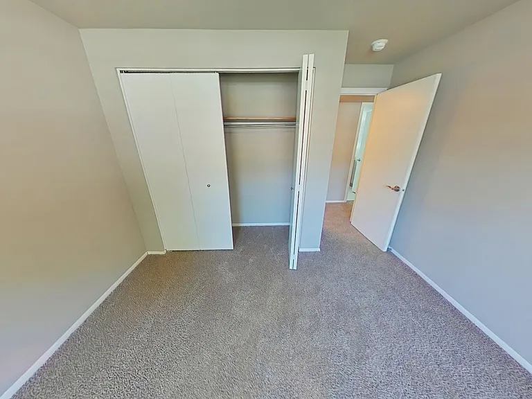 Woodland Reserve Apartments — Photo 39