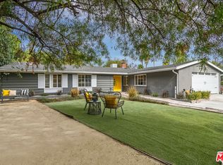 20147 Hatteras St, Woodland Hills, CA 91367