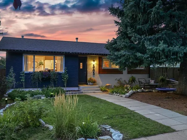 363 E Queensland Dr SE, Calgary, AB T2J 4G3