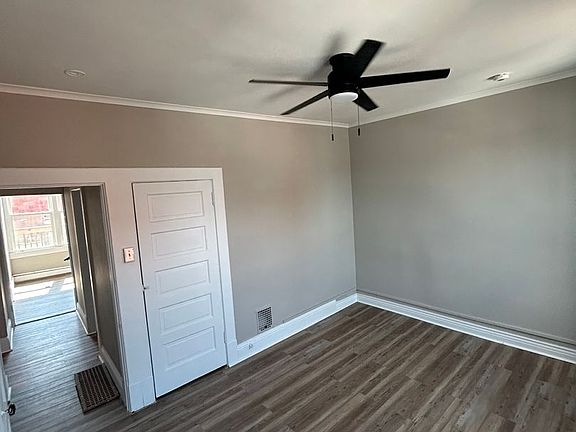 3rd image of 281 Wayne St APT 3