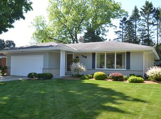 417 Flower Ln, Racine, WI 53402