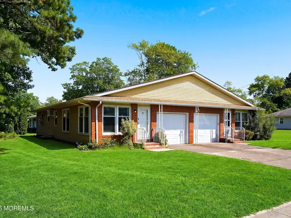 45 Dogwood Road, Manahawkin, NJ 08050
