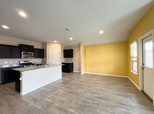 8921 Eagles Landing Dr, Fort Worth, TX 76179