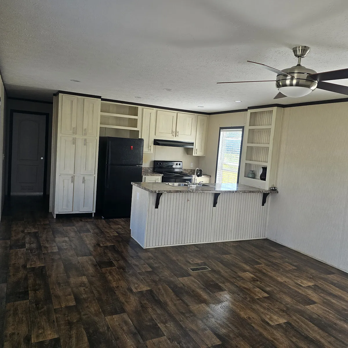 Building Photo - 161 Wesley Way