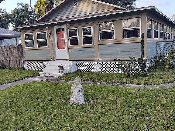 2nd image of 547 E Rich Ave