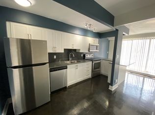 2 Superior Ave #22, Toronto, ON M8V 2M3