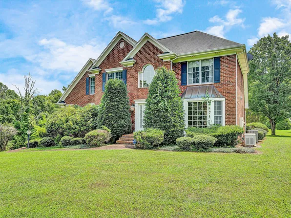 433 Rollingwood Ct, Troutville, VA 24175