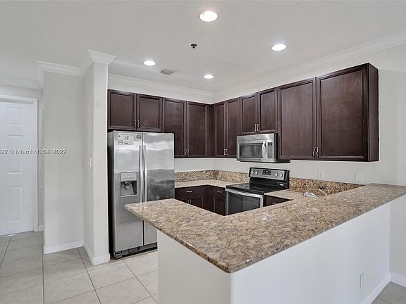 3rd image of 4617 SW 75th Way #4617