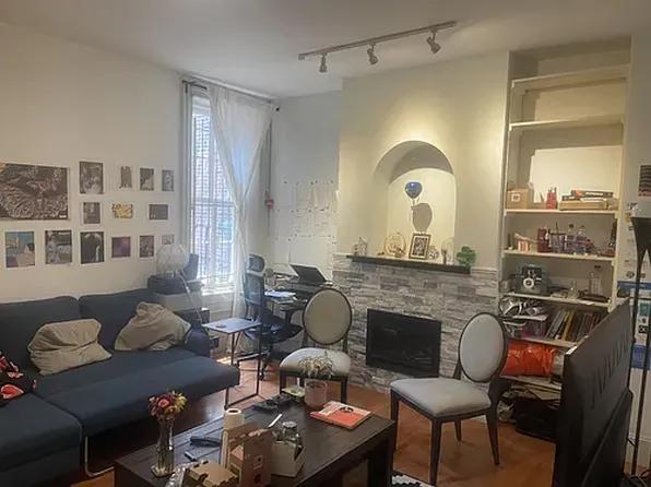 121 N 20th St APT 3F, Philadelphia, PA 19103