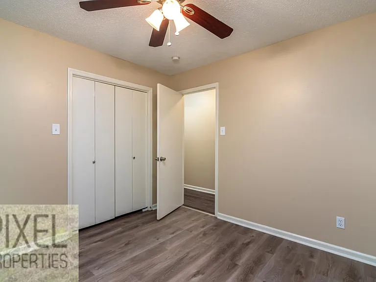 47 Flag Rd — Photo 20