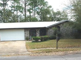 3906 Alandale St, Pascagoula, MS 39581