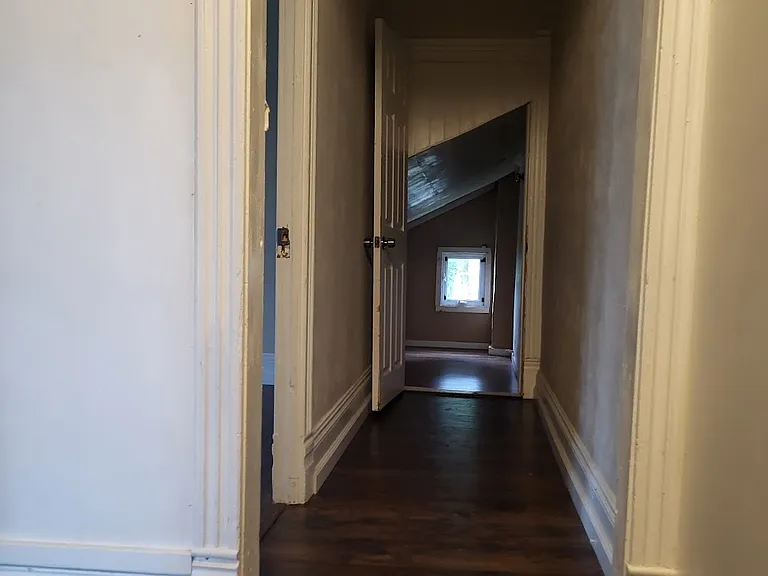 138 Caroline Ave — Photo 13