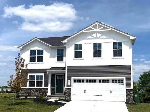 1256 Castle Ct, Sidney, OH 45365