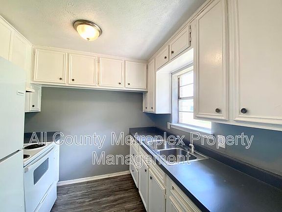 4th image of 1010 Cherrywood Dr
