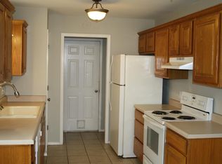 28 W Briarmeadow St, Farmington, AR 72730
