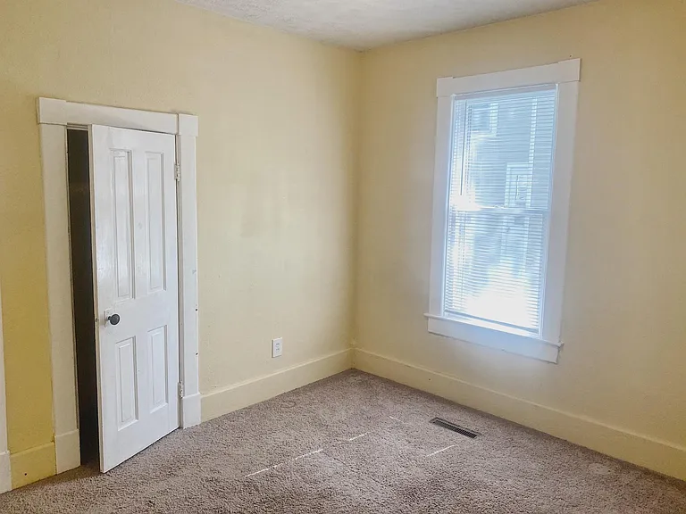 1127 Houston St — Photo 6