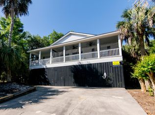 1520 Dorothy St, Edisto Island, SC 29438