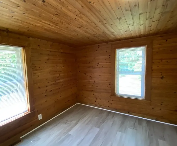 328 Falls Rd — Photo 14