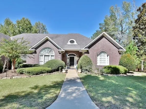 72 Mountain Lake Ct, Cataula, GA 31804