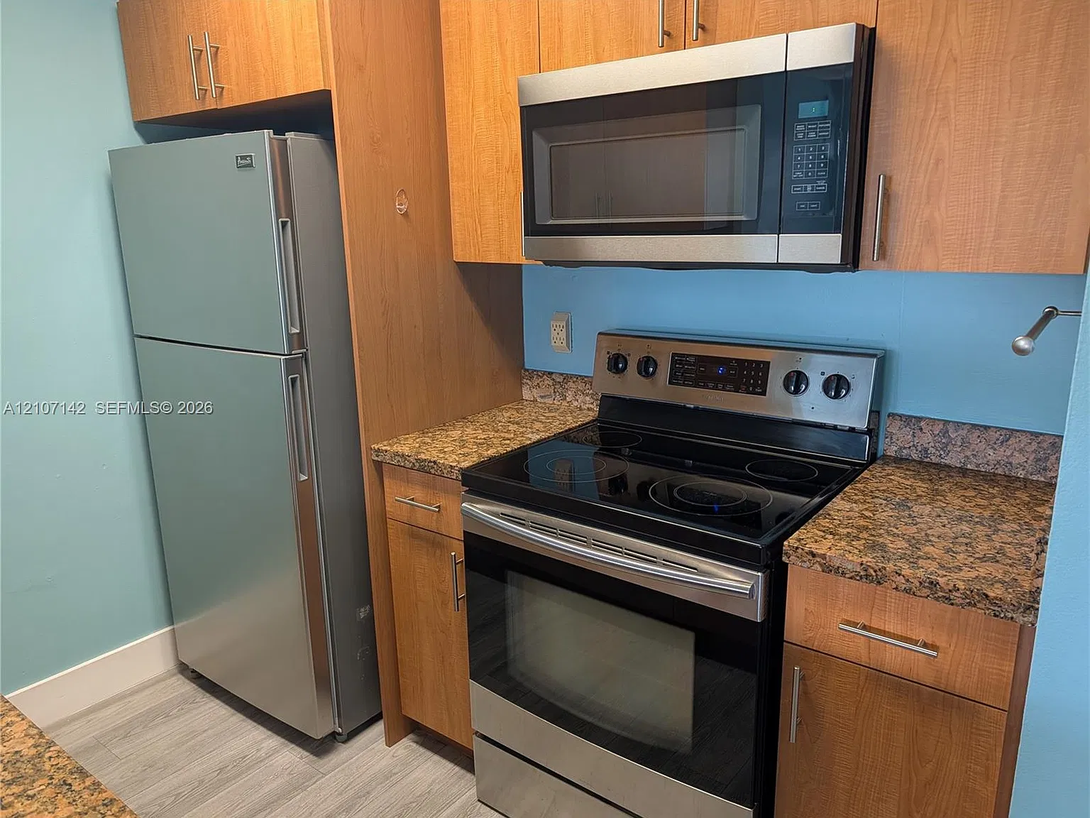 Bella Grand Condo — Photo 4