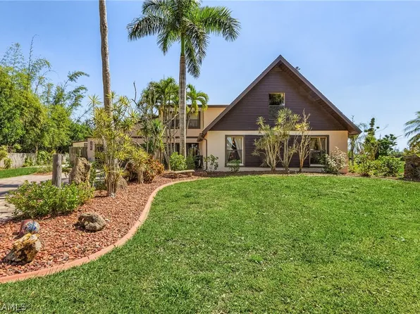 4625 Berkshire Rd, Saint James City, FL 33956