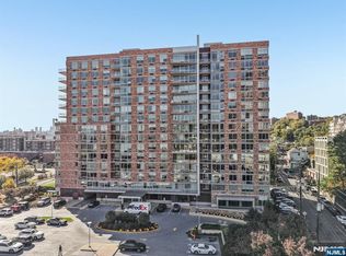 1215 Hudson Park #1215, Edgewater, NJ 07020