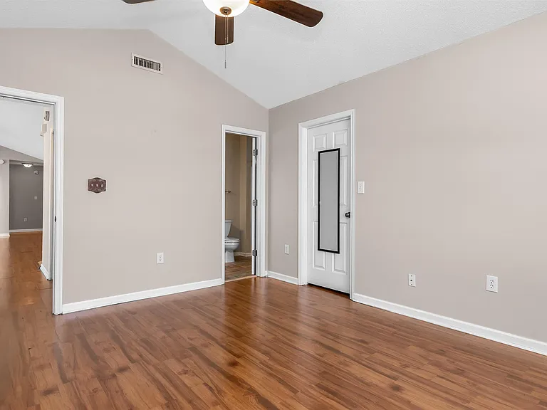 112 Dusty Trail Ln — Photo 19