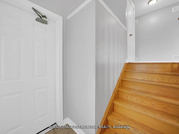 4th image of 269 Berry St