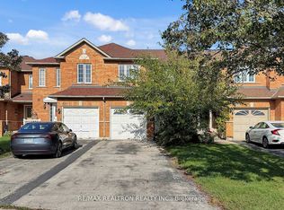 427 Ravineview Way, Oakville, ON L6H 6S7
