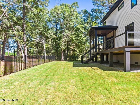 5th image of 9208 Sedgley Drive