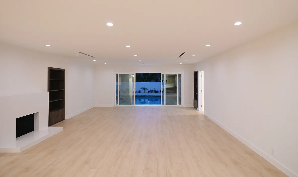 Building Photo - 415 Amherst Dr