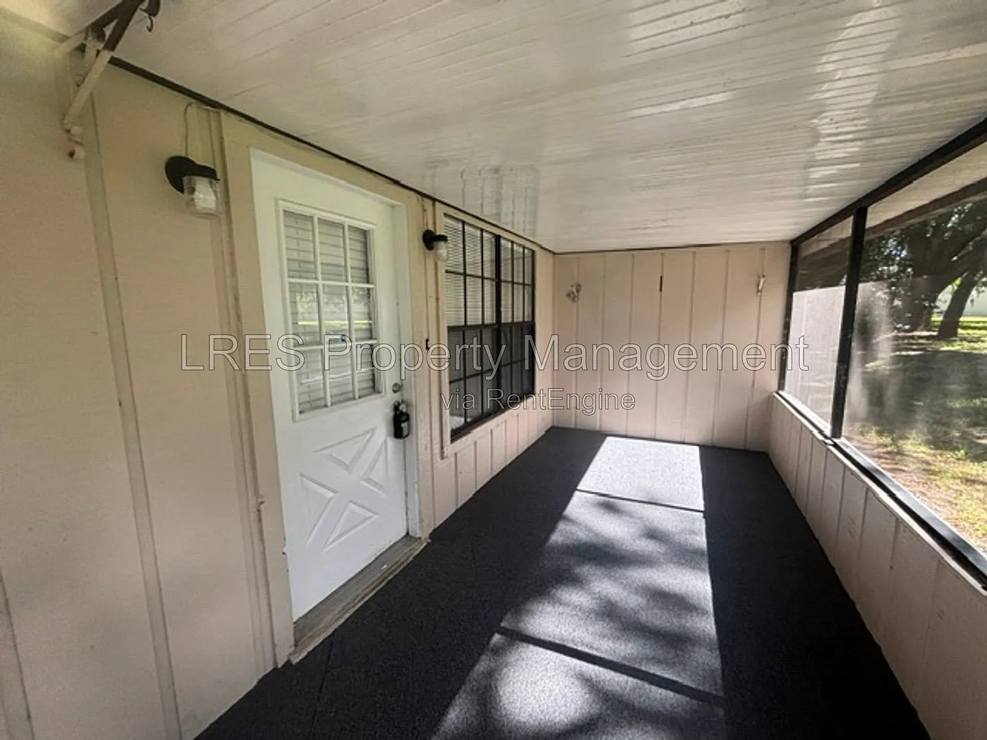 2 bed, 2.0 bath, 938 sqft, $1,499 — Photo 3