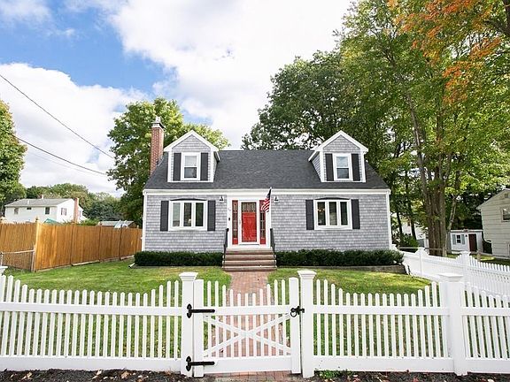 2nd image of 56 Rockwood St