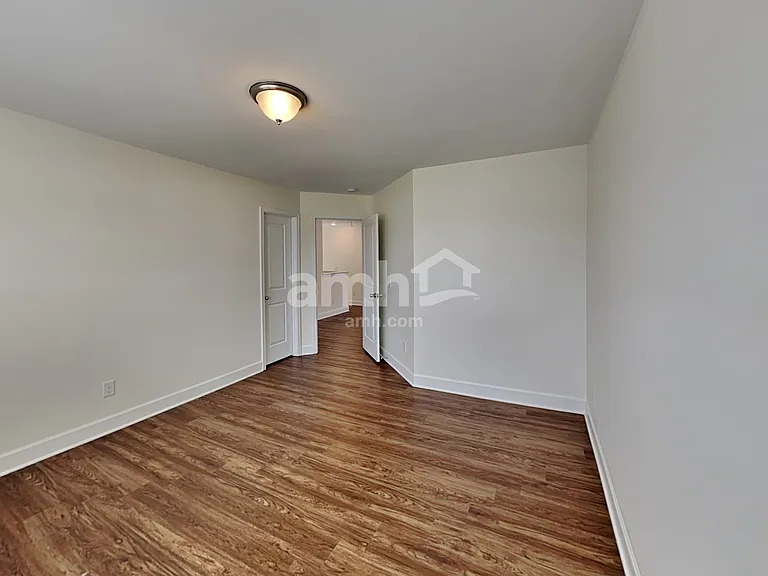 5063 Trailwater Dr — Photo 15