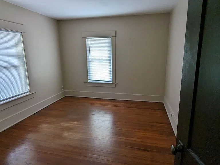 137 Nicholas St — Photo 13